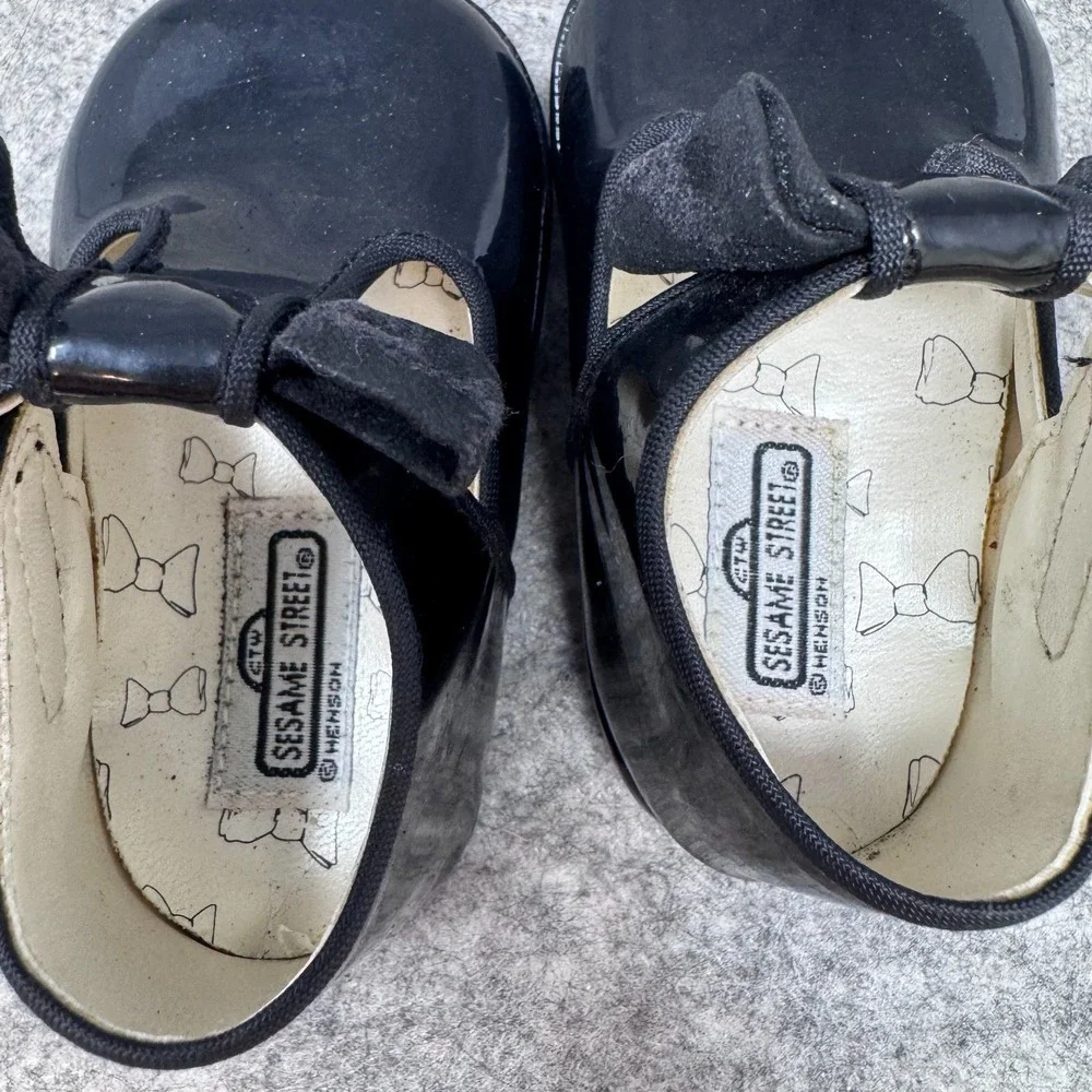 Vintage 1999 Sesame Street Baby Shoes Size 2 Elmo Black Patent Leather